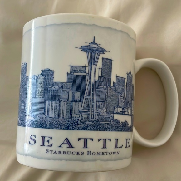 2006 Starbucks City Skyline Architecture Series Seattle Coffee Mug 18 OZ - Picture 1 of 4